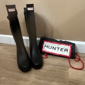 HUNTER BLACK BOOTS